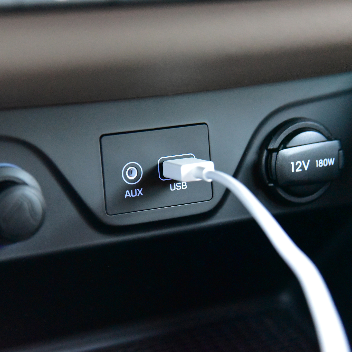 Carstom C6 Audio Box
