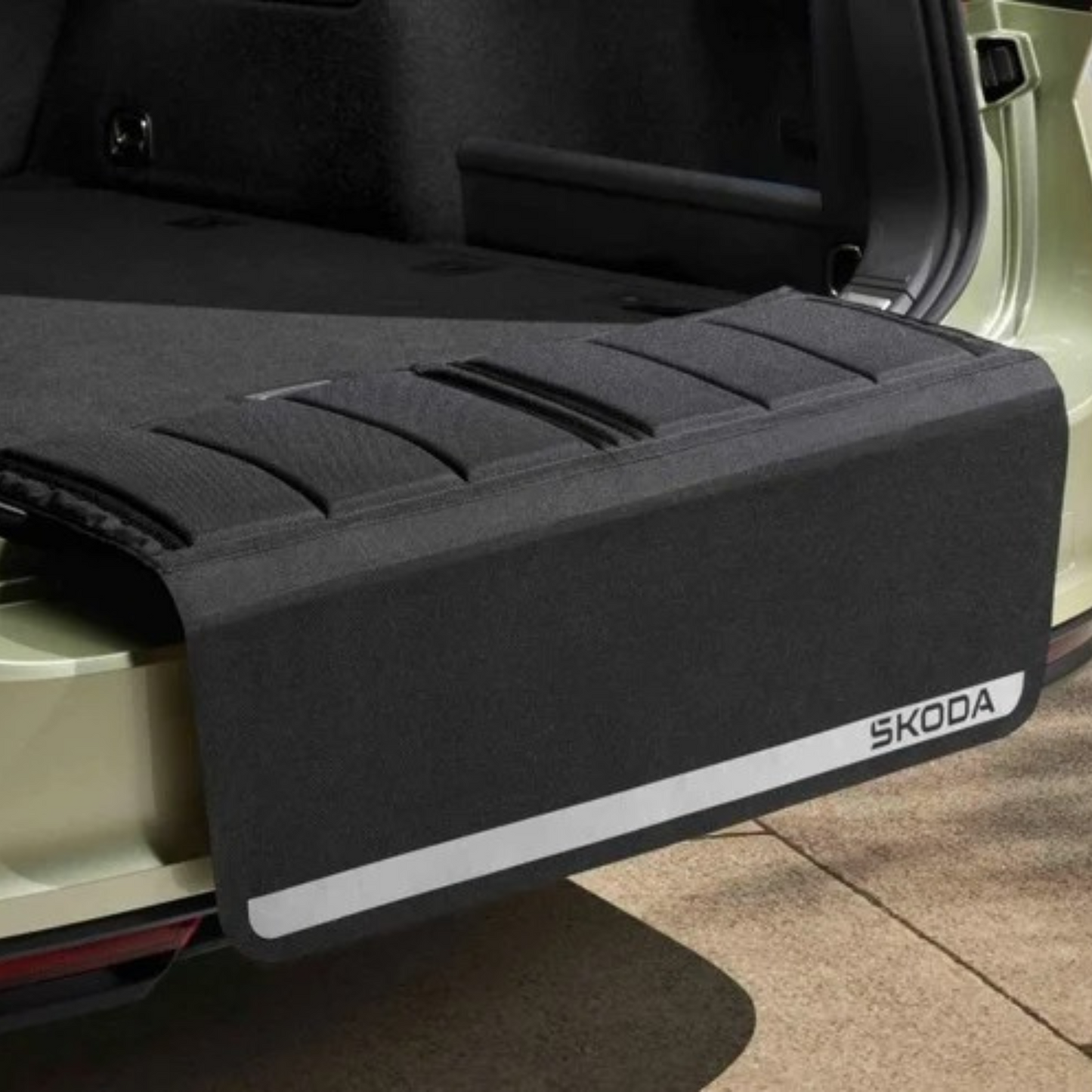 [Pre-Order] Skoda Loading Edge Mat